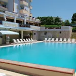 Panorama Ξενοδοχείο με διαμερίσματα 2*