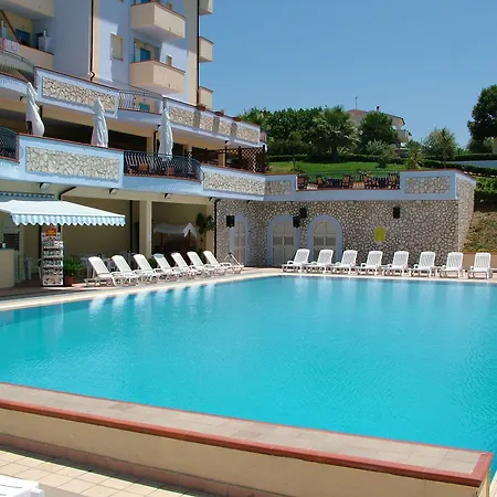 Panorama Aparthotel 3*